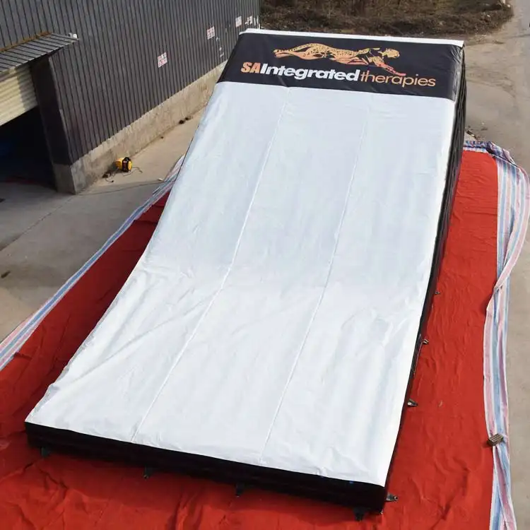 12x6m white and black ski landing air bag with custom logo header on red ground sheet