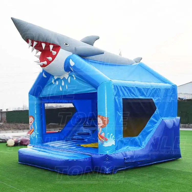 shark bouncy castle — photo 1