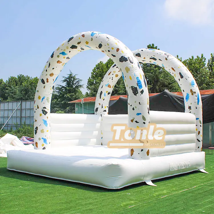 Wedding bouncy castle inflatable jumper — photo 1