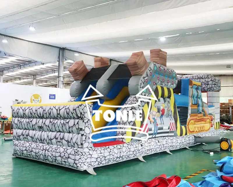 Factory exports commercial-grade child fire truck obstacle courses — photo 1